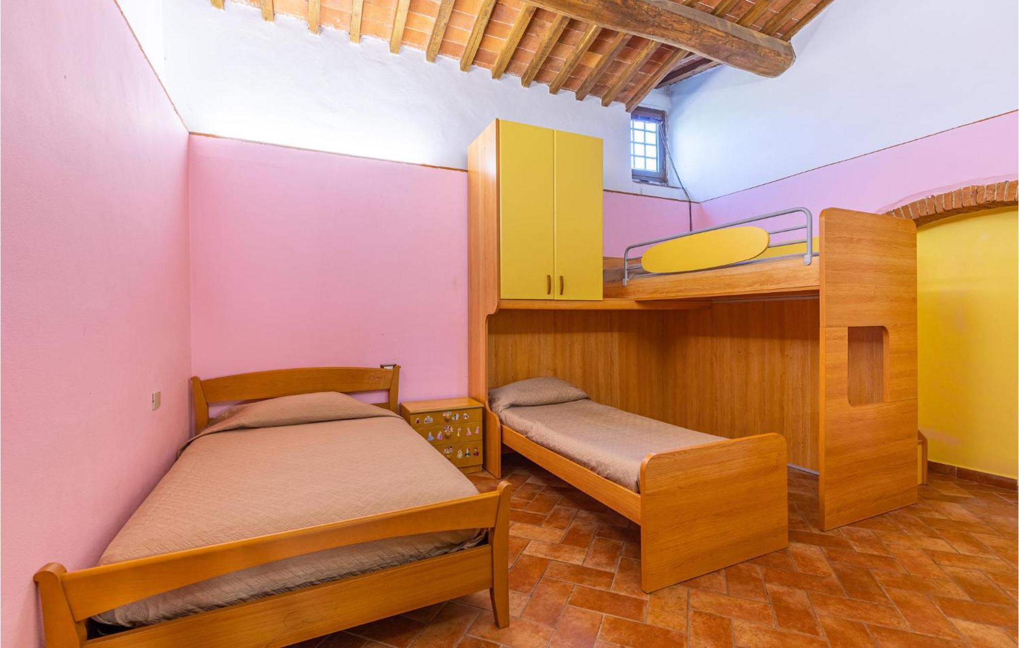 Awesome Home In Marliana With Kitchenette Esterno foto