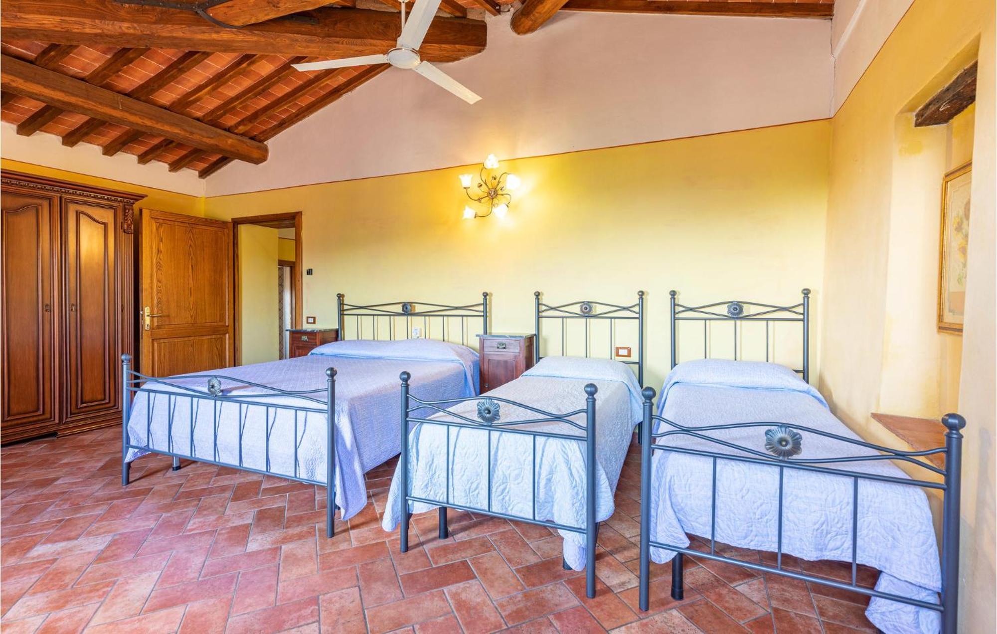 Awesome Home In Marliana With Kitchenette Esterno foto