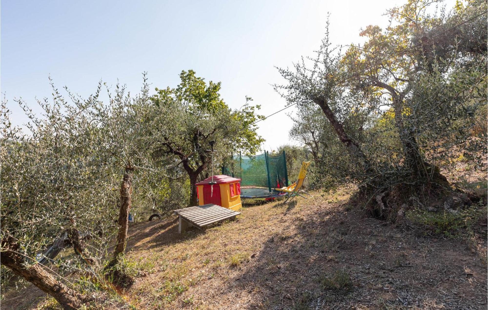 Awesome Home In Marliana With Kitchenette Esterno foto